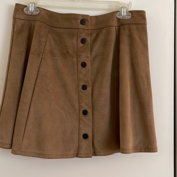 Tan Suede Mini Skirt - Picture 1 of 2